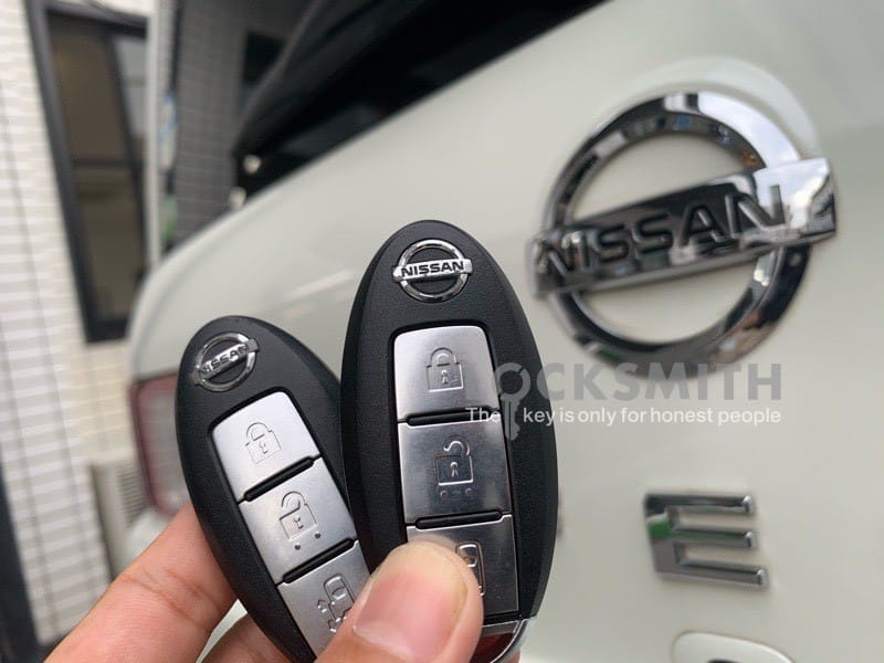 日産ラフェスタの既存キーと新たに作製したスペアキ―