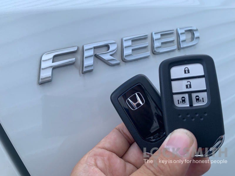 フリードの既存キーと今回作製したスペアキー