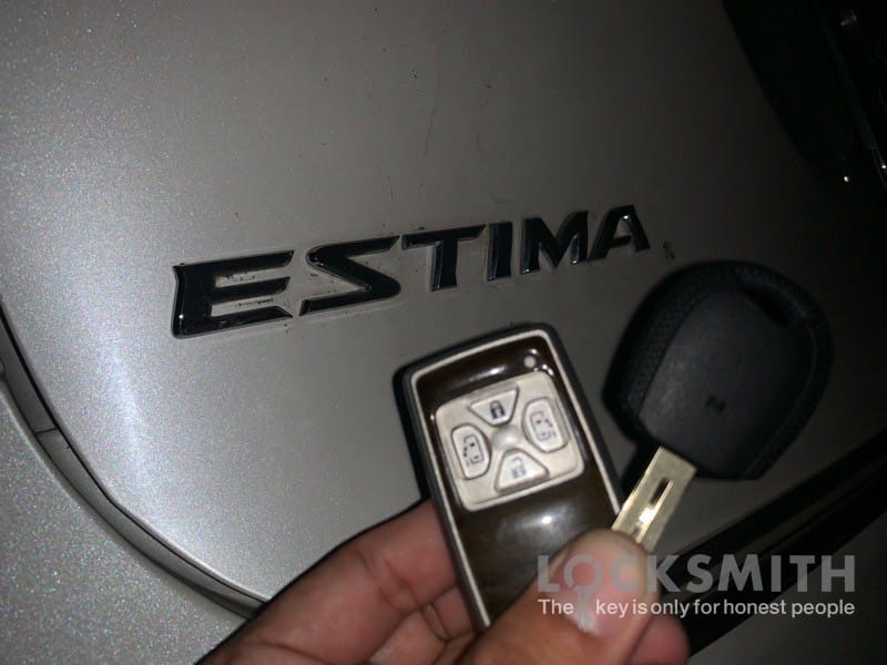 作製したトヨタエスティマのスペアキー