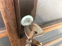 戸建て　鍵交換
