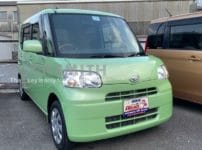 ダイハツ タント L375S 2012年式。こちらの車両の鍵を作製します