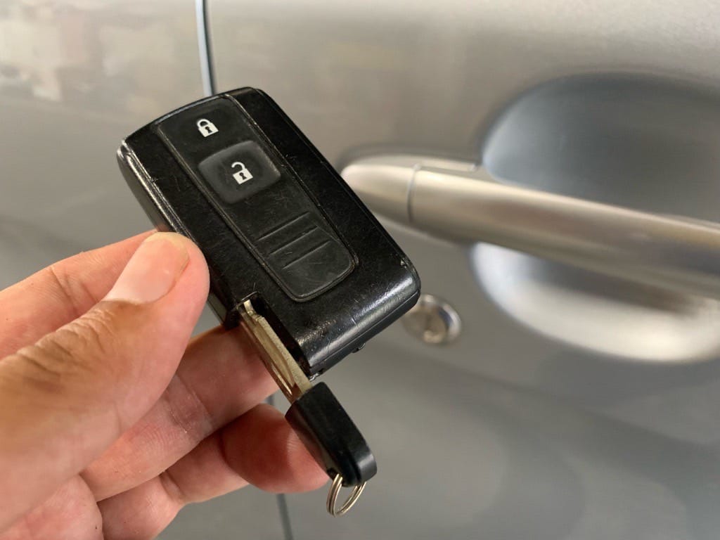 登録したスマートキーに作製した非常キーを収納