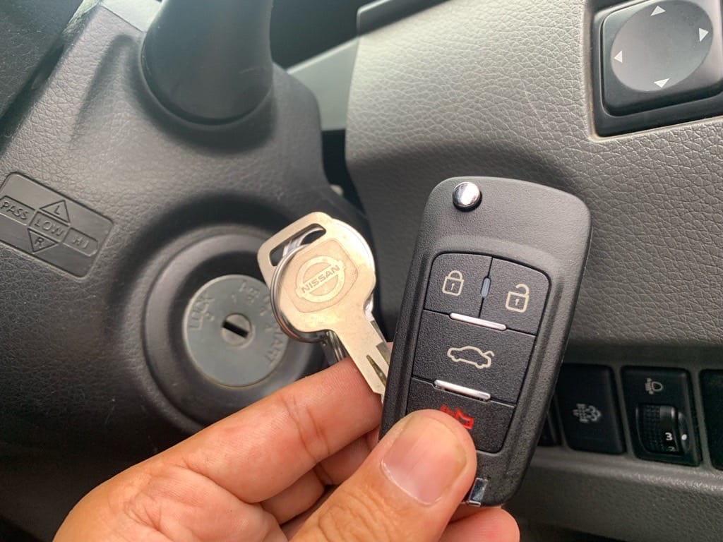 新たに作製した日産キャラバンのキーレスキー