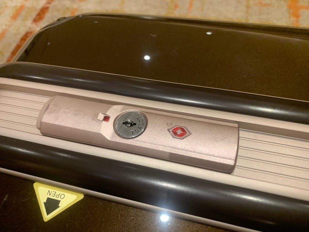 TSAロックの鍵穴