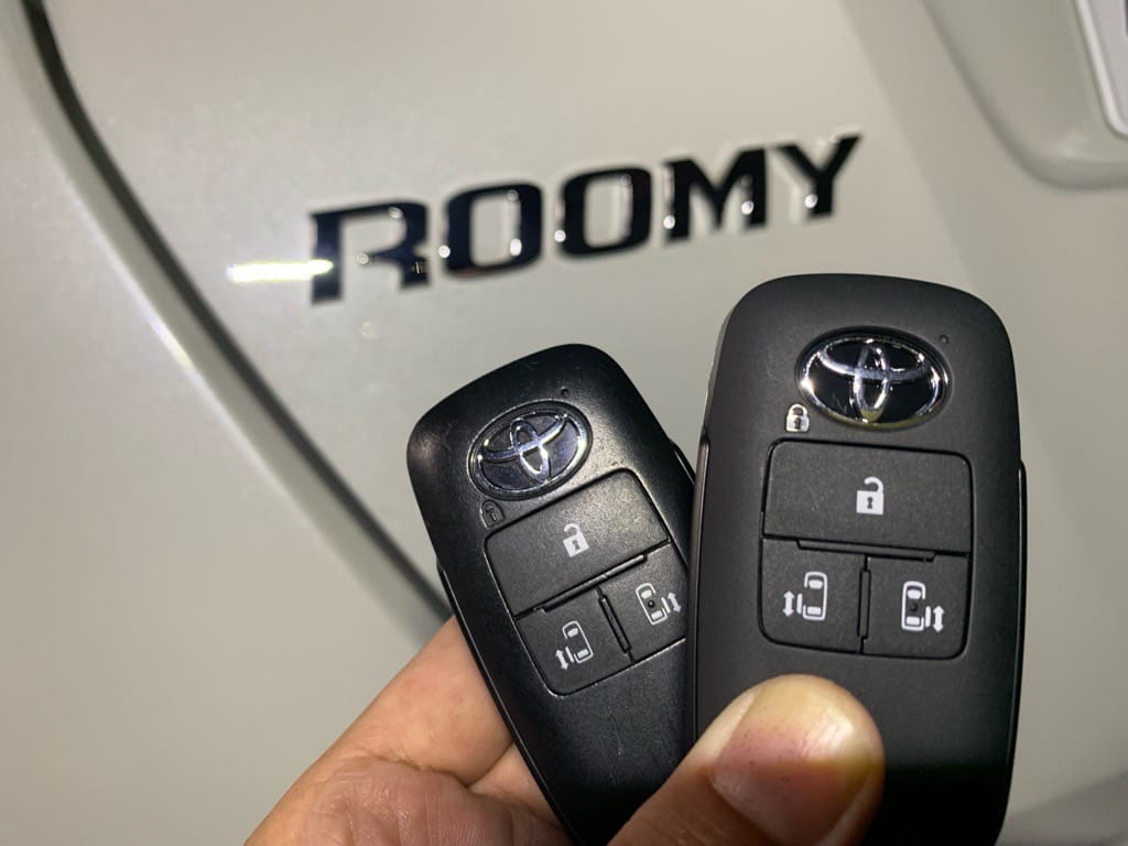 トヨタルーミーの既存キーと新に作製したスペアキ―