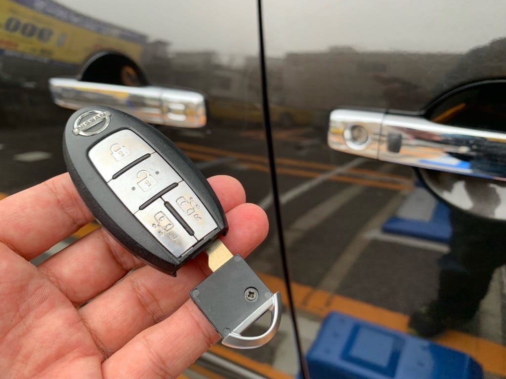 登録した日産セレナのスマートキーに作製したメカニカルキーを収納