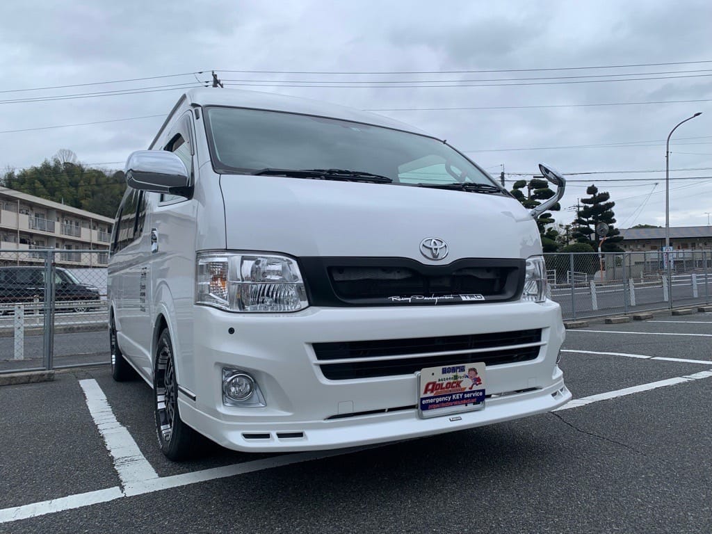 スペアキー作製のご依頼をいただいたトヨタ ハイエース TRH224 2012年式