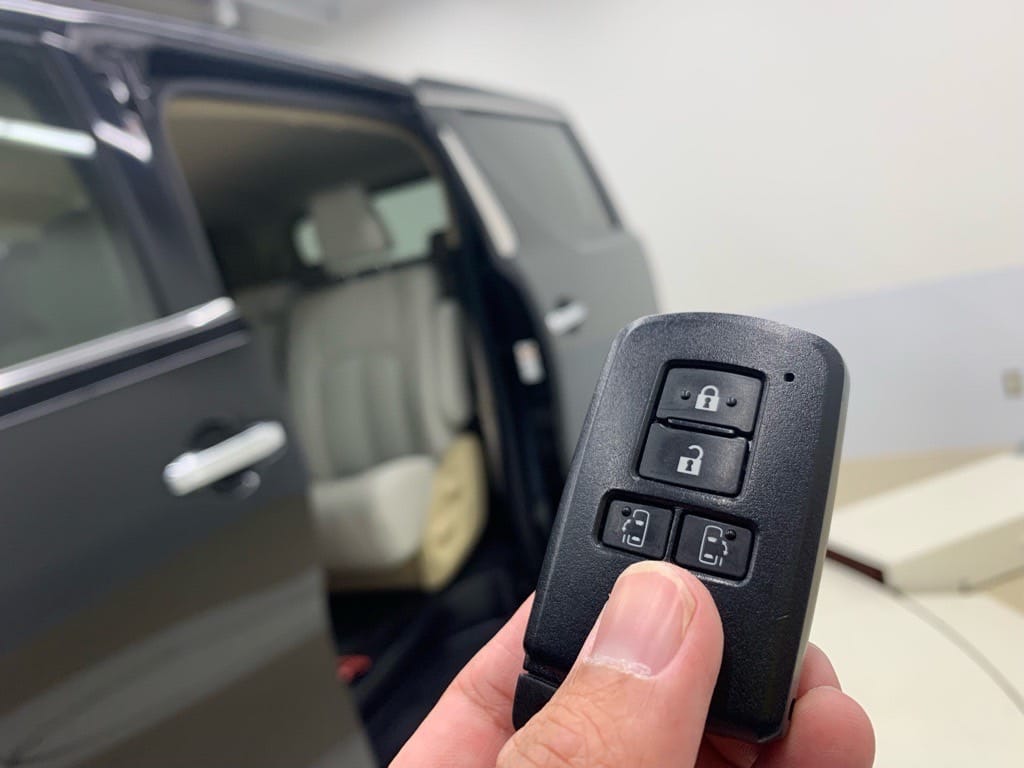 登録が完了したトヨタヴェルファイアのスマートキー