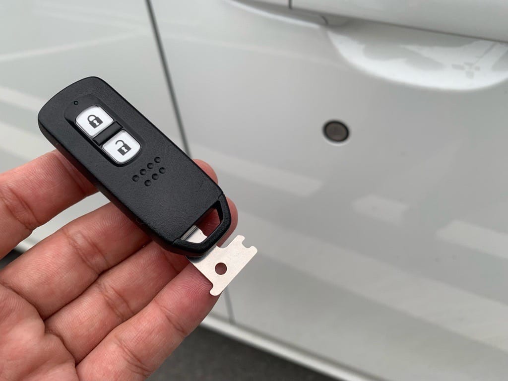 登録したホンダエヌワゴンのスマートキーに非常キーを収納