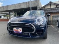 インロックが発生したBMW ミニ クラブマン 2019年式。こちらの車両のドアを解錠します