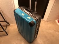 鍵開けのご依頼をいただいたスーツケース