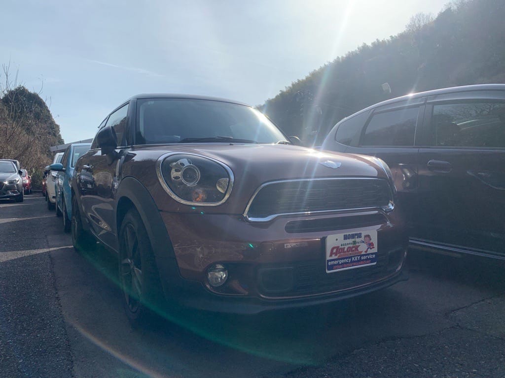 スペアキー作製のご依頼をいただいたBMW ミニ ペースマン2014年式