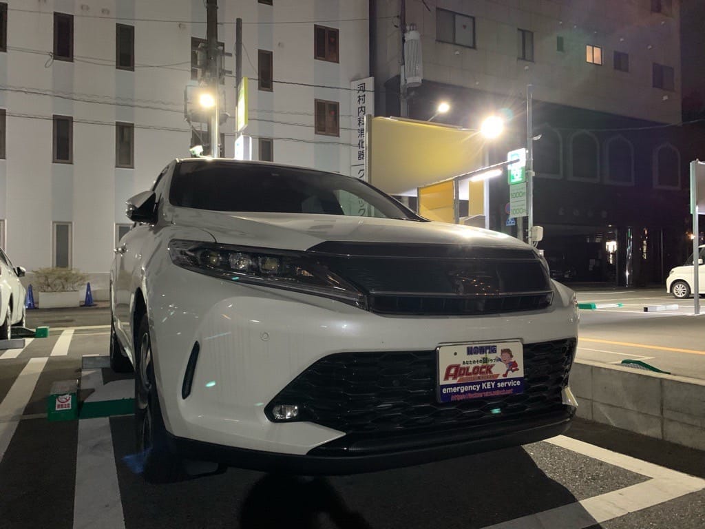鍵作製のご依頼をいただいたトヨタ ハリアー ASU60 2019年式