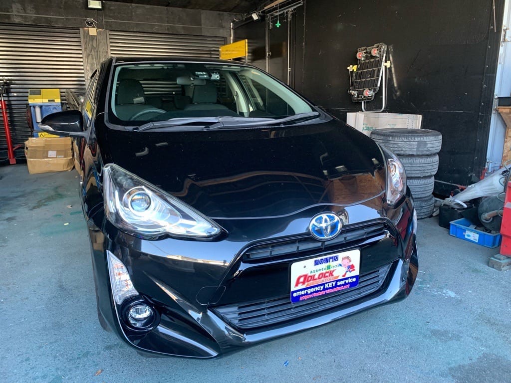 トヨタ アクア NHP10 2016年式