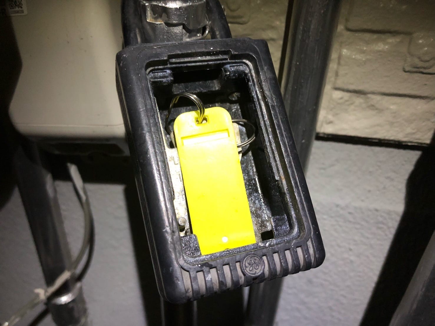 解錠に成功。中には鍵が入っていました