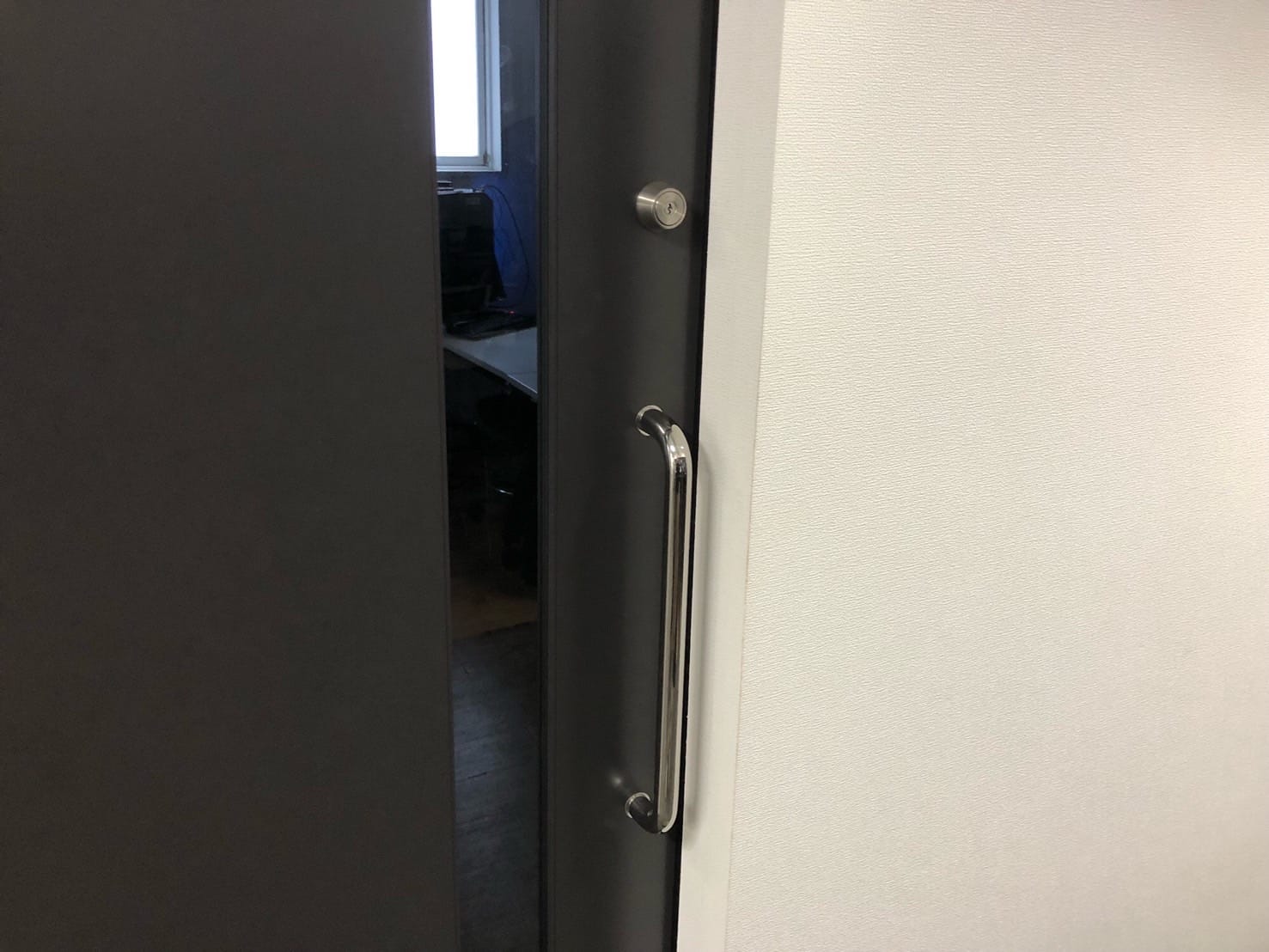 鍵を紛失して開けられなくなった扉。こちらの鍵を解錠します