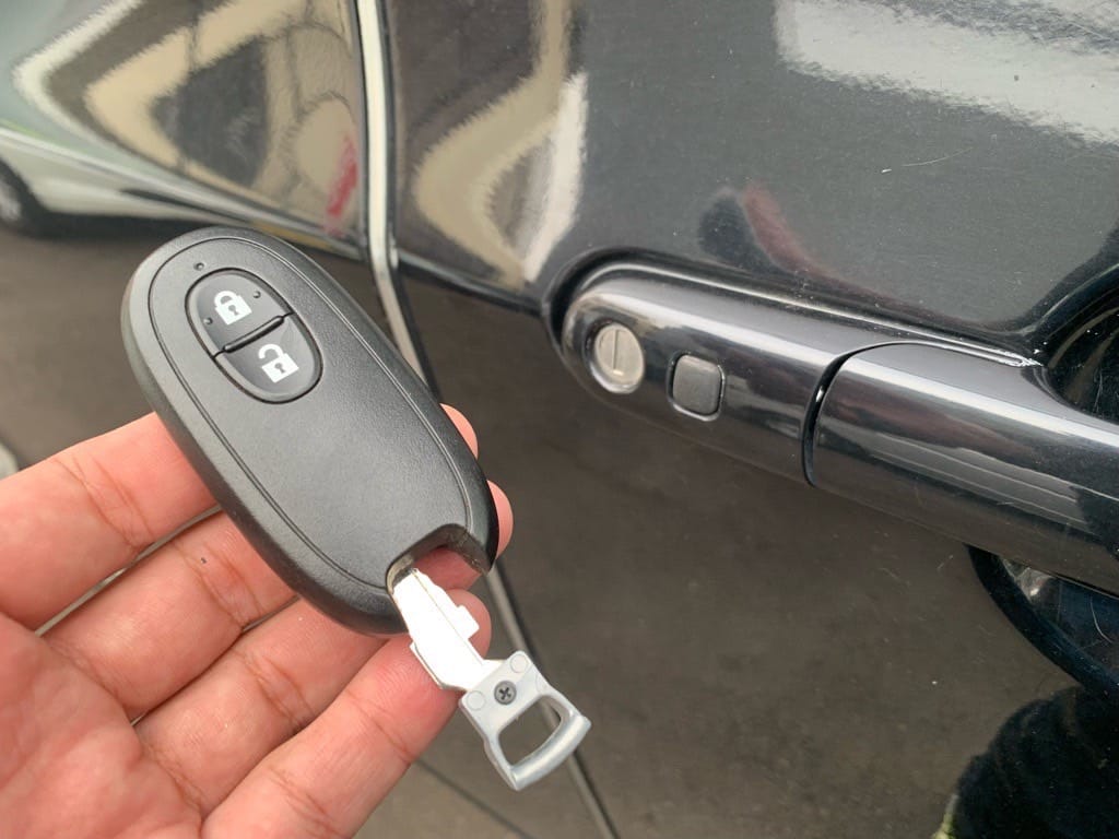 登録したスズキラパンのスマートキーに作製したメカニカルキーを収納