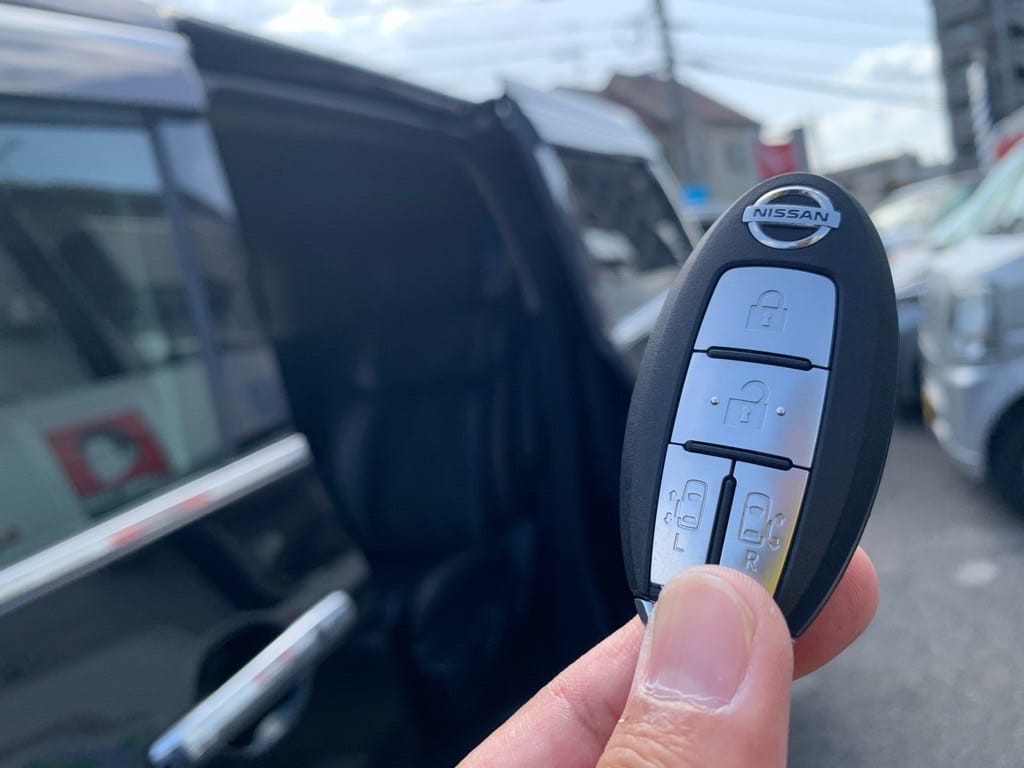 登録が完了した日産エルグランドのスマートキー
