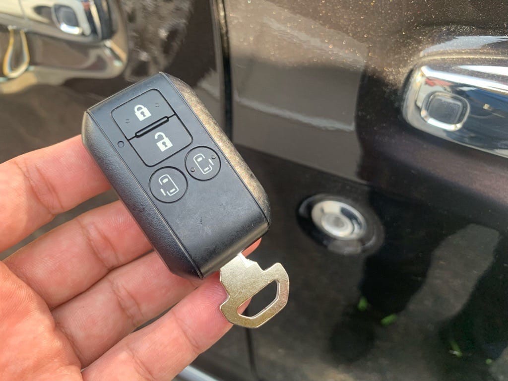 登録したスズキスペーシアのスマートキーに作製したメカニカルキーを収納