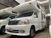 給油口の鍵抜き、鍵作製のご依頼をいただいたキャンピングカー仕様のトヨタ グランドハイエースVCH28 2001年式