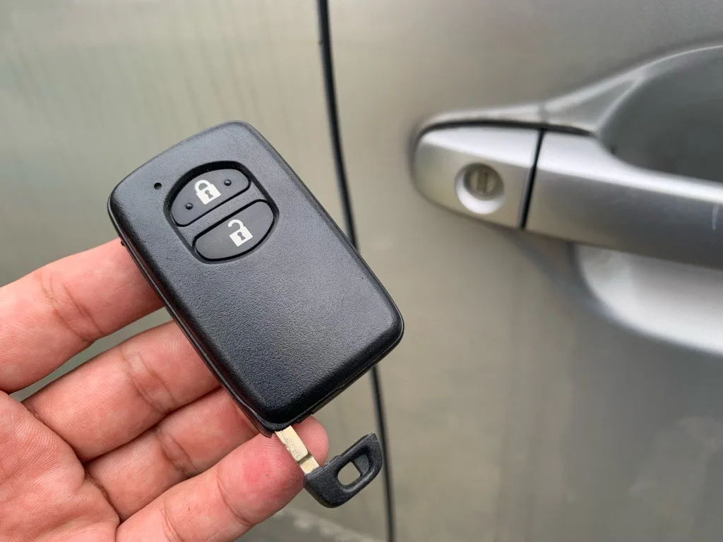 広島でプリウスの鍵作製（スマートキー/メカニカルキー）｜鍵屋