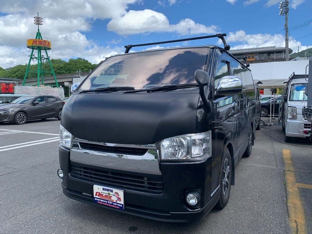 ルーフキャリア解錠のご依頼をいただいたトヨタ ハイエース KDH201 2016年式