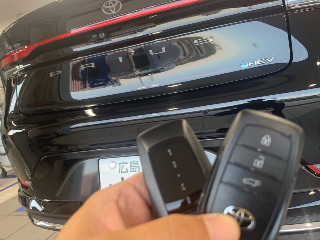 登録が完了したトヨタプリウスのスマートキー2個