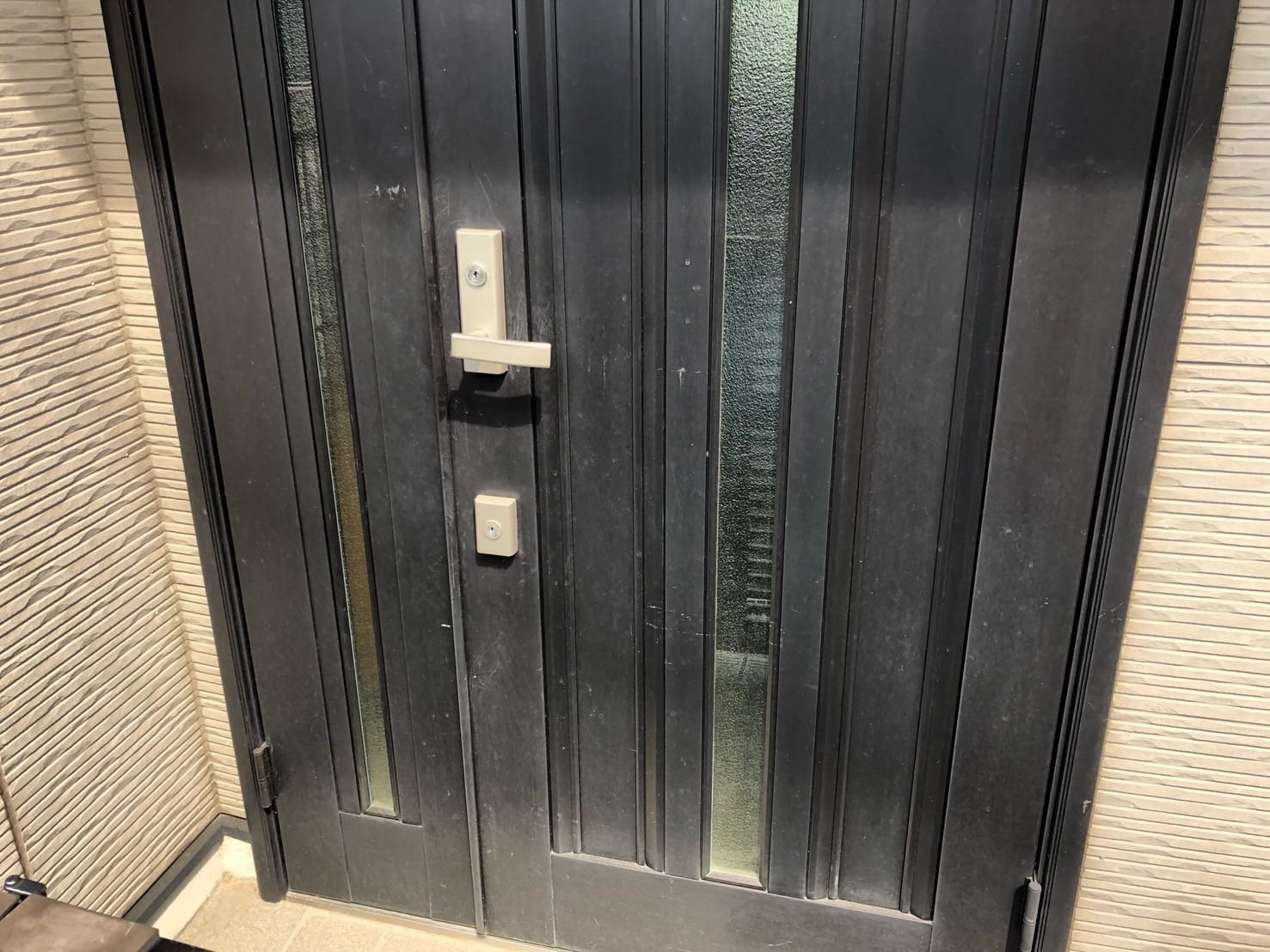 鍵紛失で解錠できなくなった玄関ドア