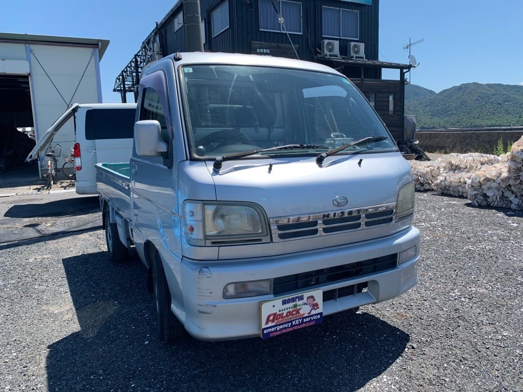 鍵作製のご依頼をいただいたダイハツ ハイゼットS200P 2004年式