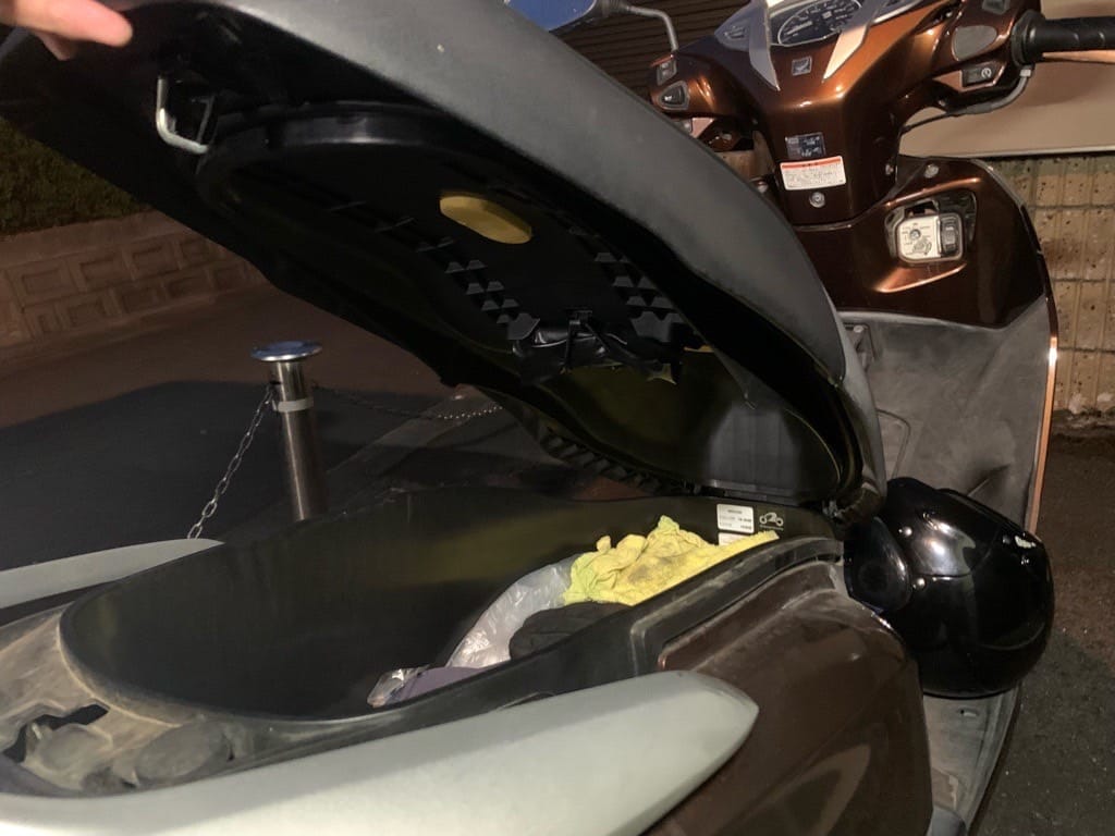 ホンダ リードのメットイン解錠に成功