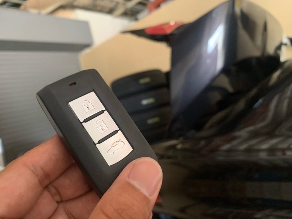 登録作業を終えた三菱ランサーエボリューションのスマートキー
