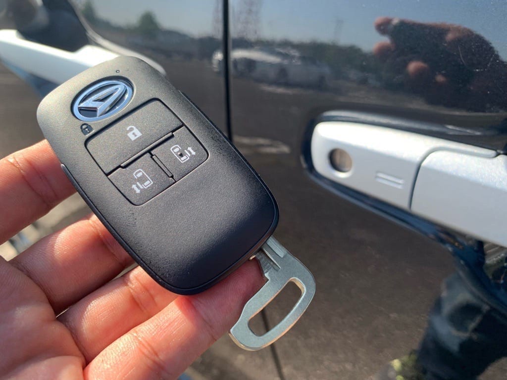 登録が完了したダイハツタントのスマートキーに作製したドアキーを収納