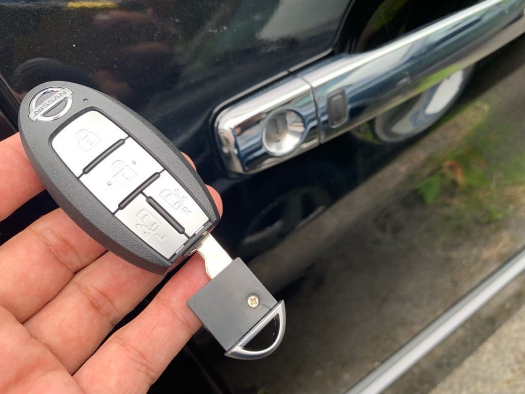 登録が完了した日産セレナのスマートキーにドアキーを収納