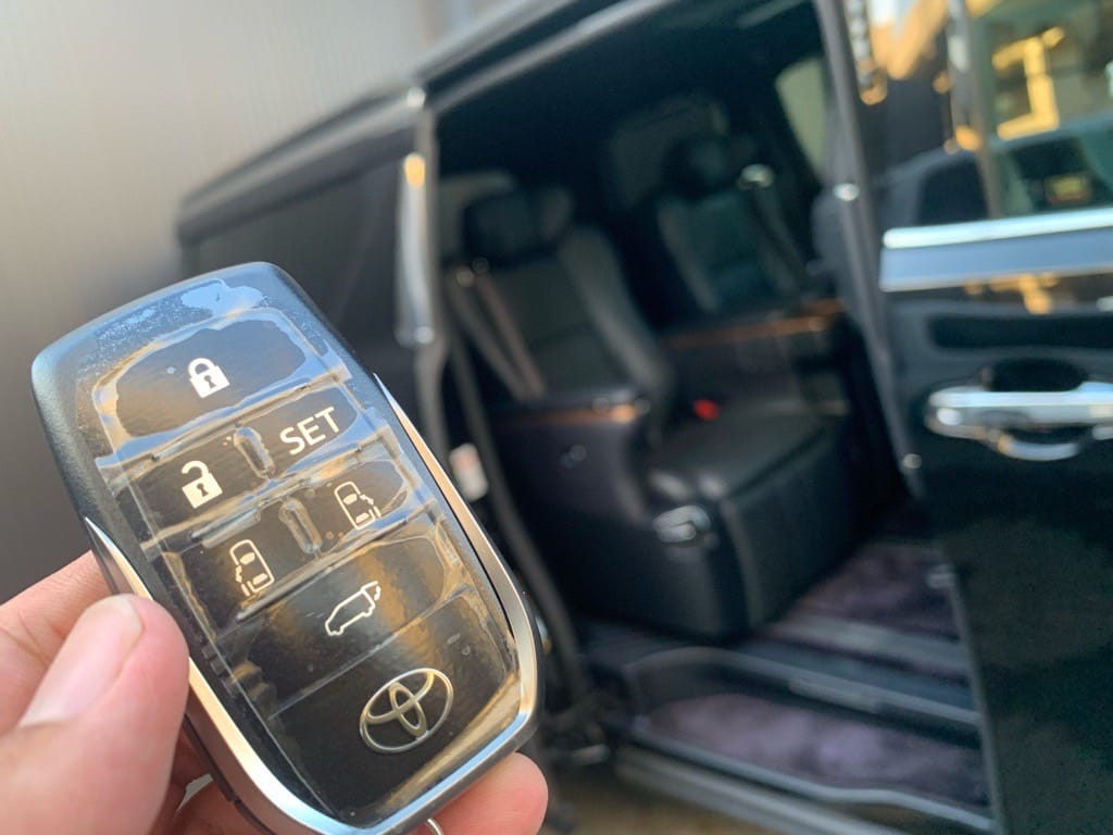 登録が完了したトヨタヴェルファイアのスマートキー