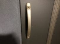 鍵修理のご依頼をいただいた2ロックプッシュプルドア