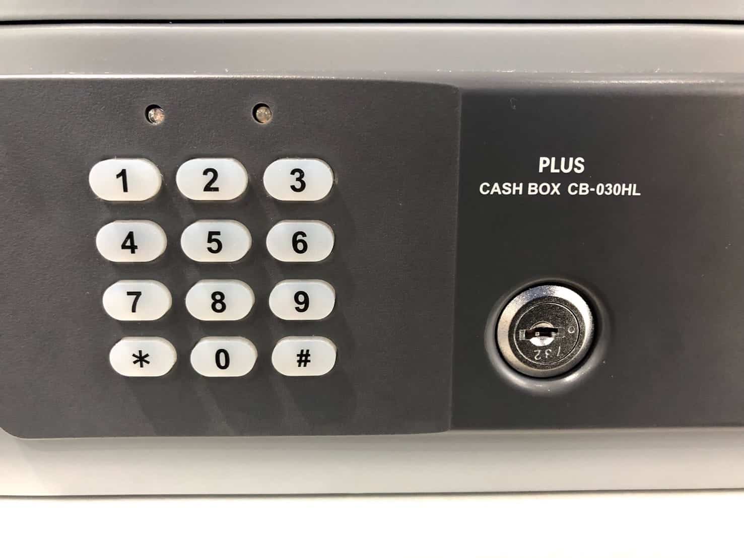 テンキータイプの手提げ金庫