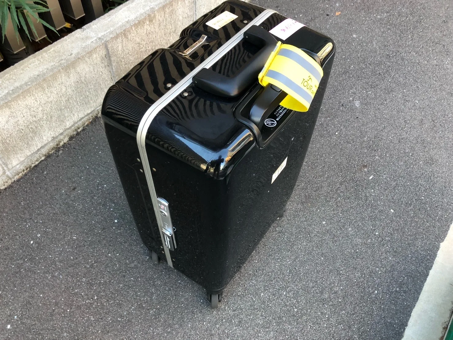 広島の鍵屋】旅行先でスーツケースが開かないときの対処法｜鍵屋