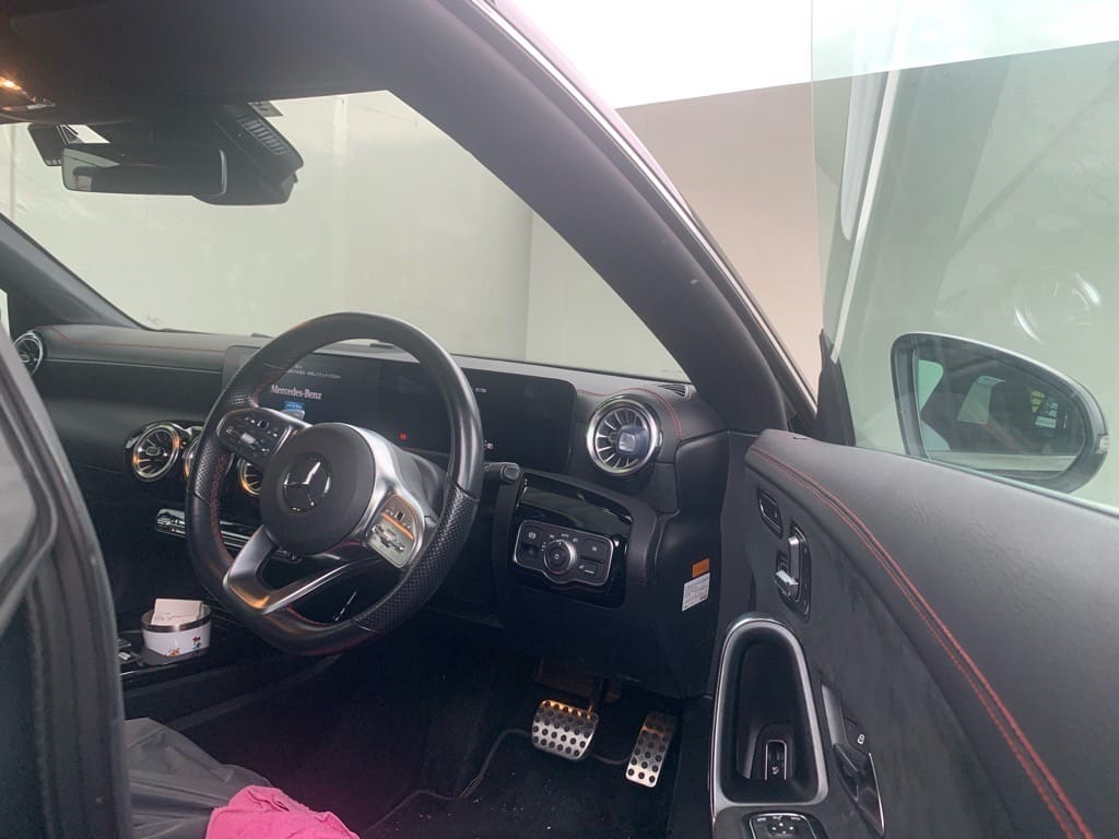 解錠に成功し開いた運転席ドア