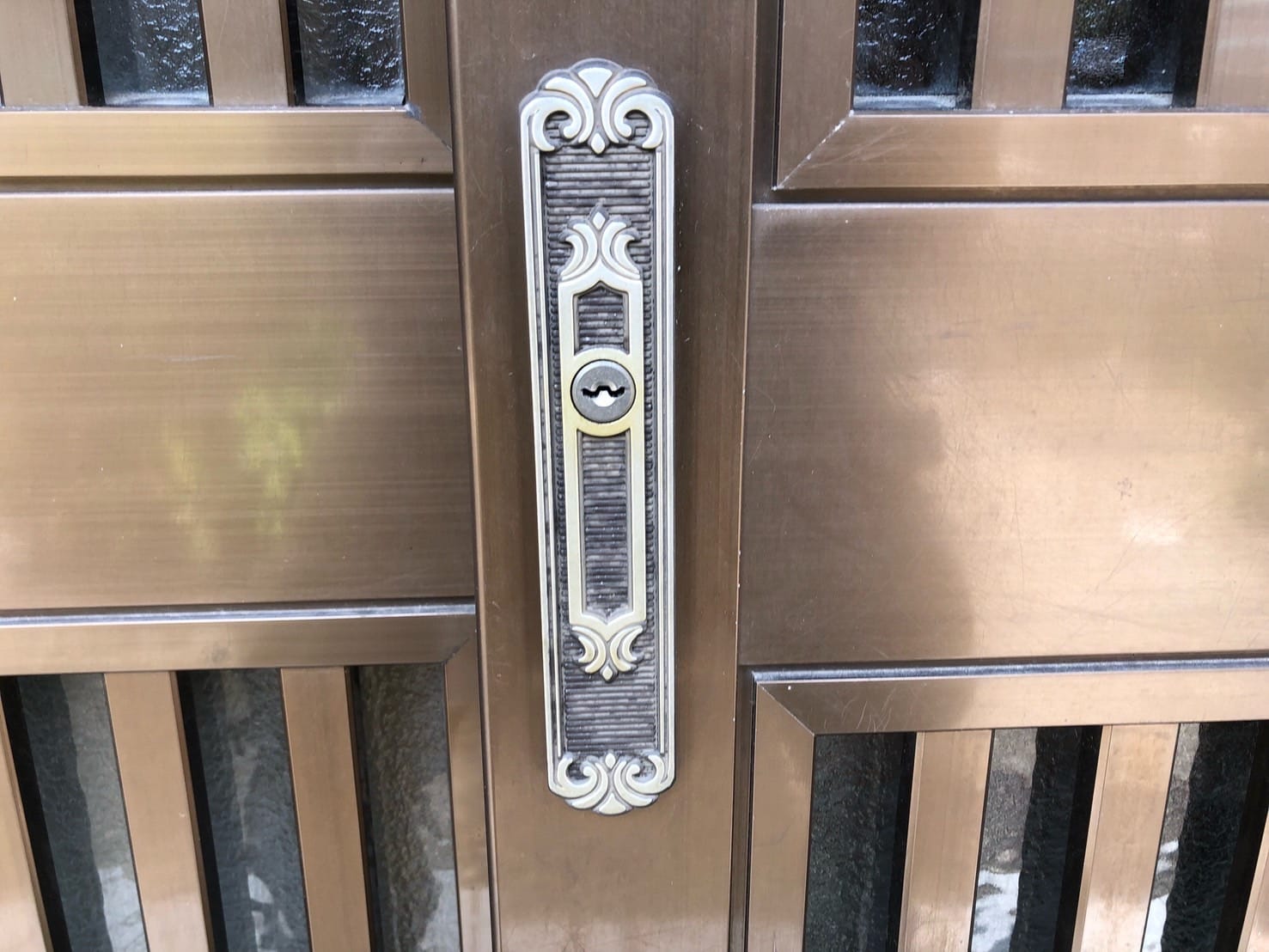 MIWAの召し合わせ錠に交換