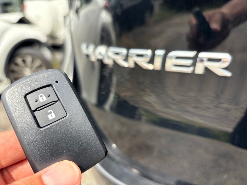 作製したトヨタハリアーのスマートキー