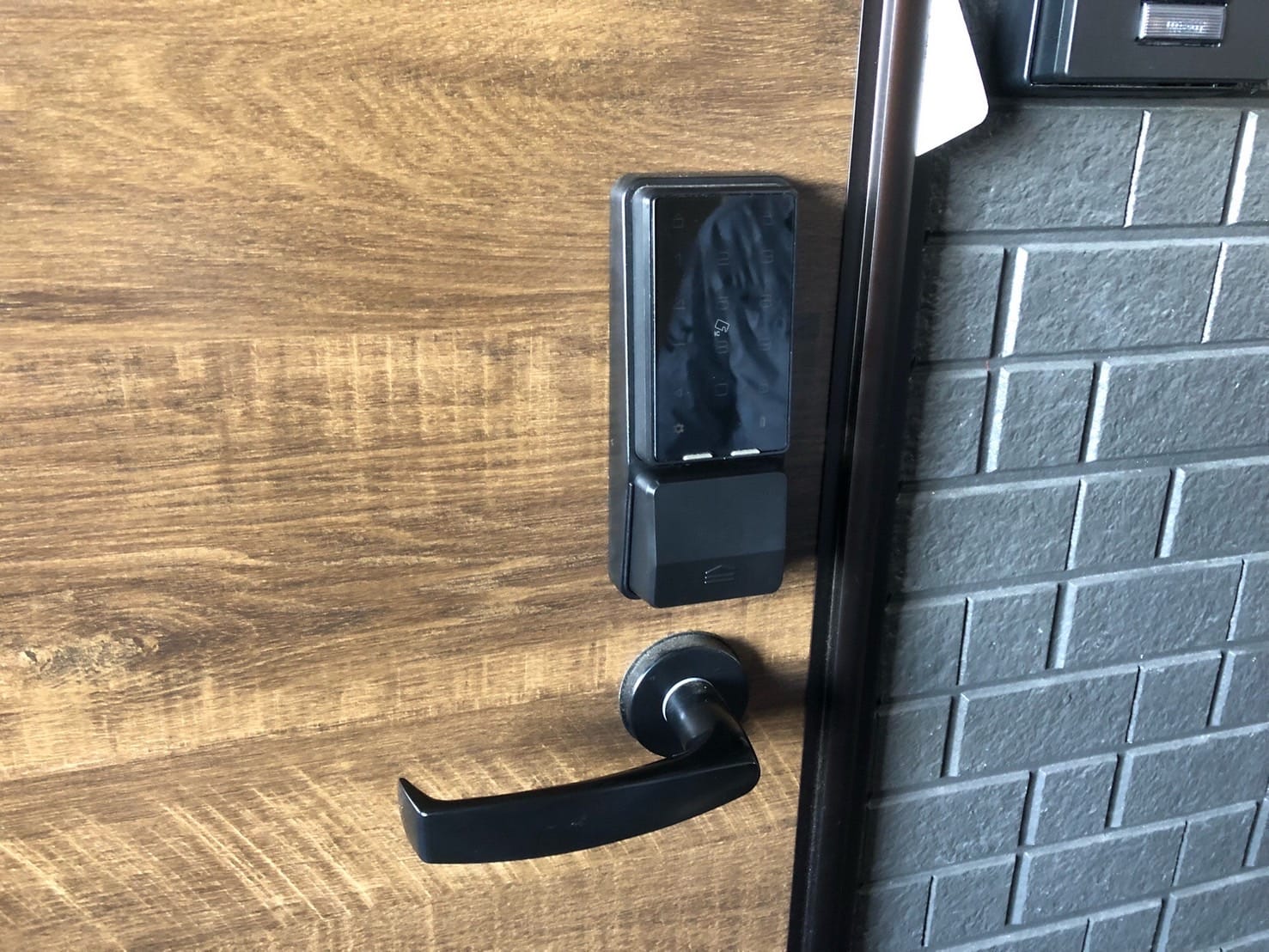 鍵開けのご依頼をいただいた玄関ドア