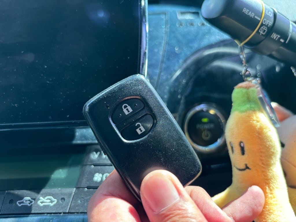 登録が完了したトヨタプリウスのスマートキー