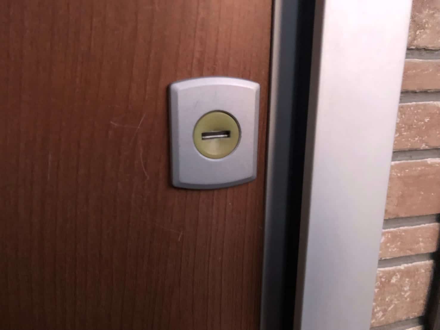 LIXILの引戸についているDNディスクシリンダー