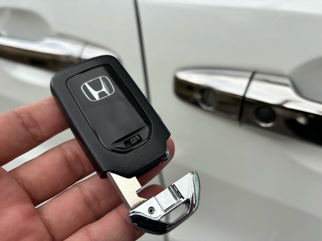 登録が完了したステップワゴンのスマートキーに作製したメカニカルを収納