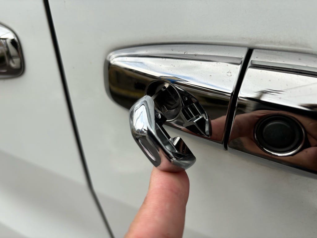 作製したステップワゴンのメカニカルキーをドアシリンダーにさして動作確認