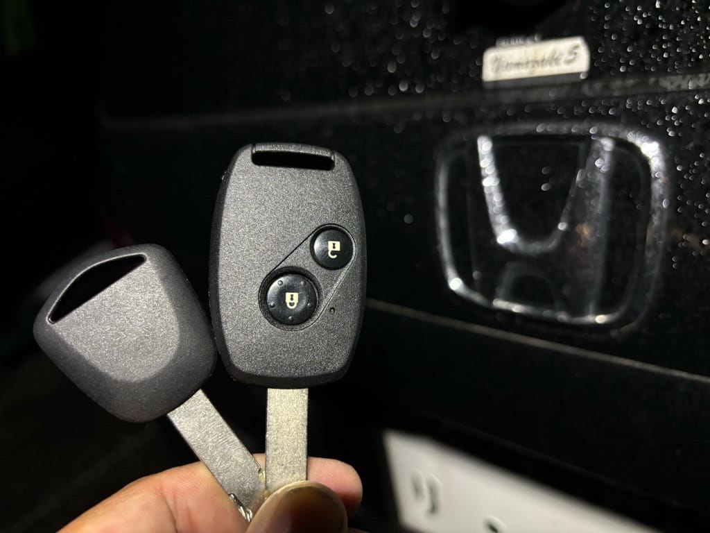 新たに作製したオデッセイの鍵2本