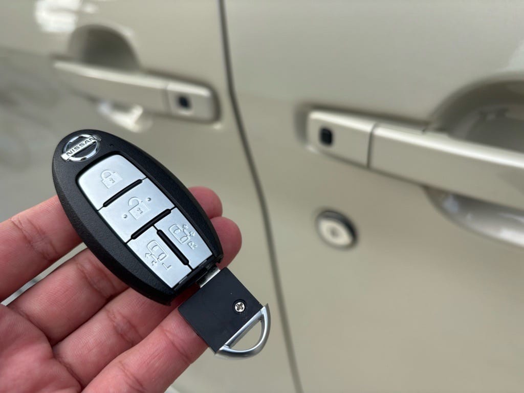 ルークスのスペアキー一式の作製が完了。スマートキーにメカニカルキーを収納できます