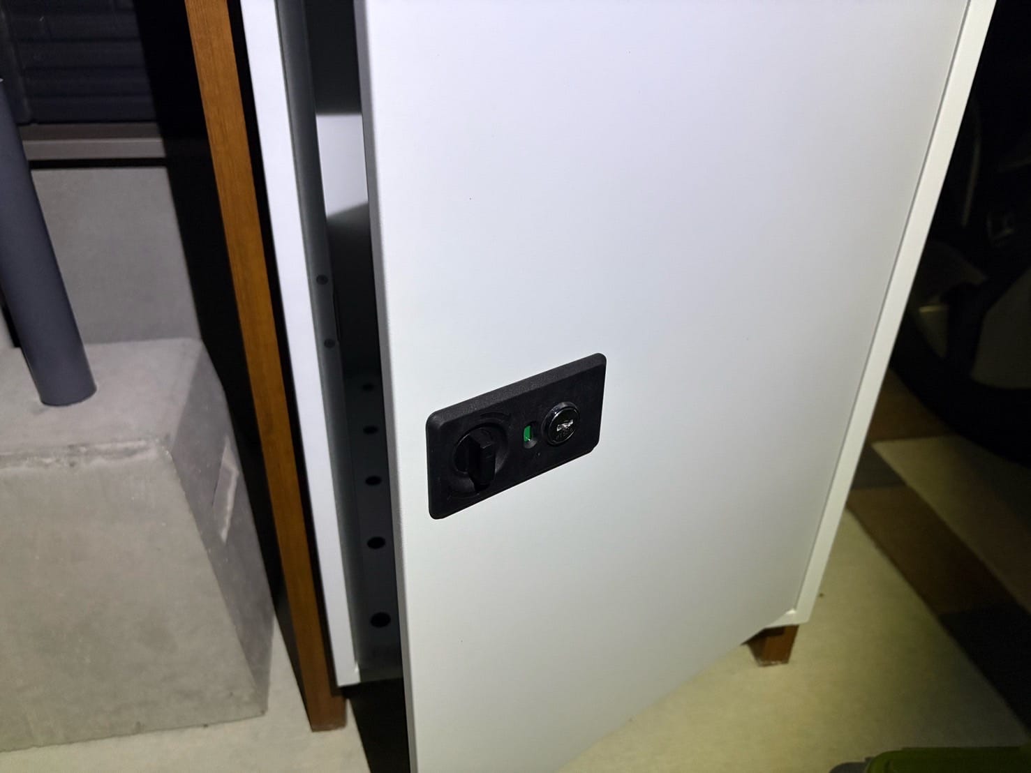 開いた宅配ボックス