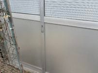 修理のご依頼をいただいた２枚引戸の倉庫