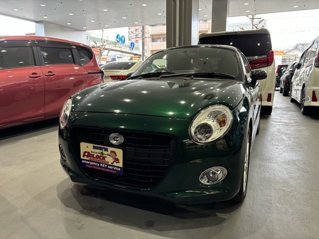 ダイハツ コペン LA400K 2019年式。こちらの車両の鍵を作製します